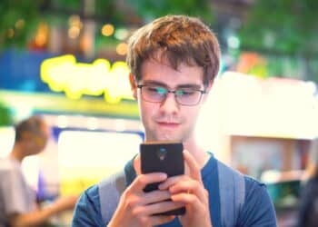 O novo golpe pelo celular que pode esvaziar sua conta bancária!