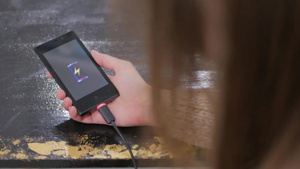 Por que você não consegue desligar o celular nem um minuto durante o dia
