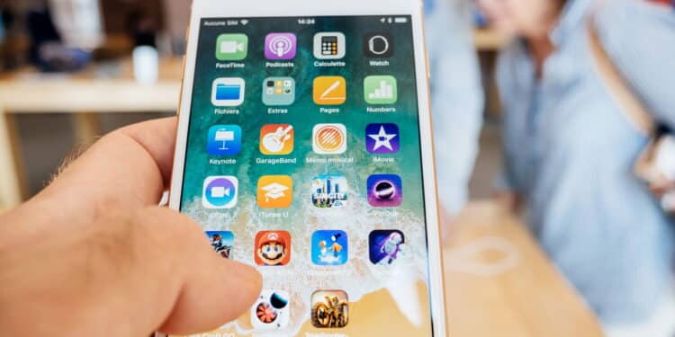 iPhone 8