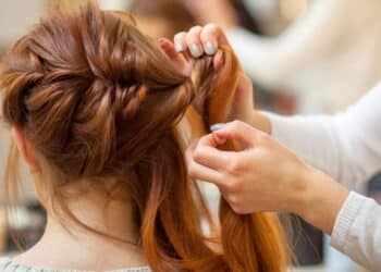 Cabelo despenteado é o novo penteado da moda!