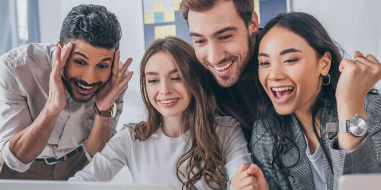 Brasileiros trabalhadores celebram este feriado que cai na sexta-feira!