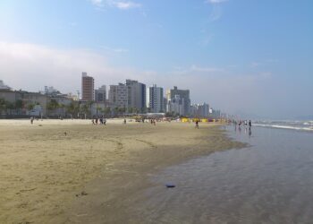 Praia Grande - Fonte: Wikimedia Commons