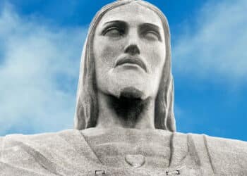 Cristo Redentor é danificado por vândalos