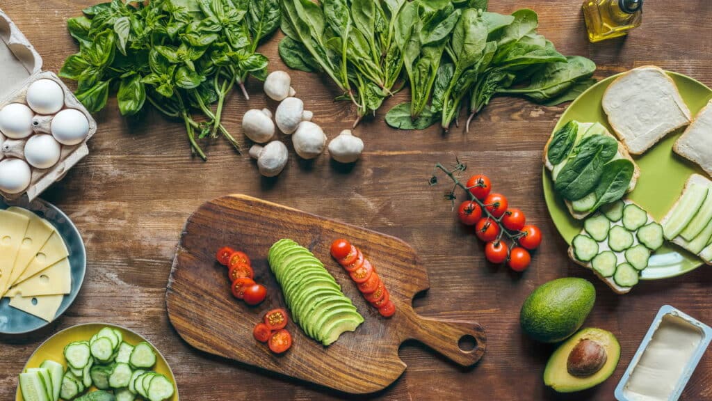 Durma melhor: inclua esses alimentos no seu dia e melhore seu sono naturalmente