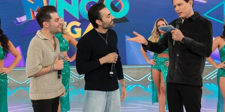 Celso Portiolli sai de programa do SBT para entrada das filhas do Silvio Santos!