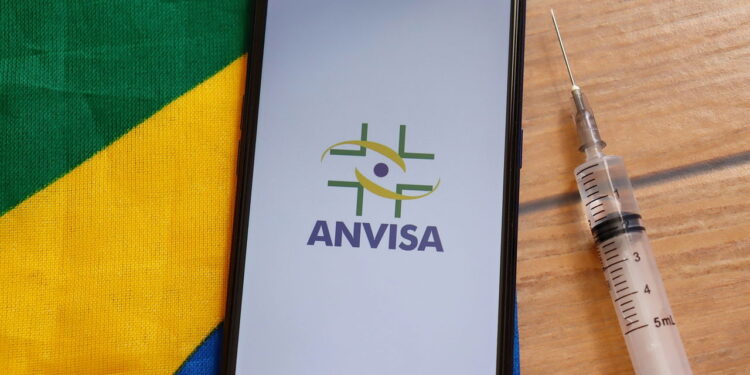 Anvisa apreende suplementos irregulares em operação nacional