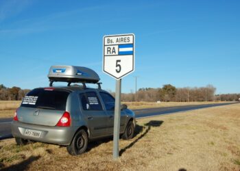 Nova placa de trânsito com um '5': qual o seu significado?