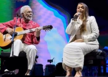 Gilberto Gil se emociona ao cantar 'Drão' com Preta Gil em SP