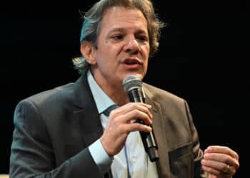 Arcabouço fiscal atual é insustentável, alertam especialistas em contas públicas
