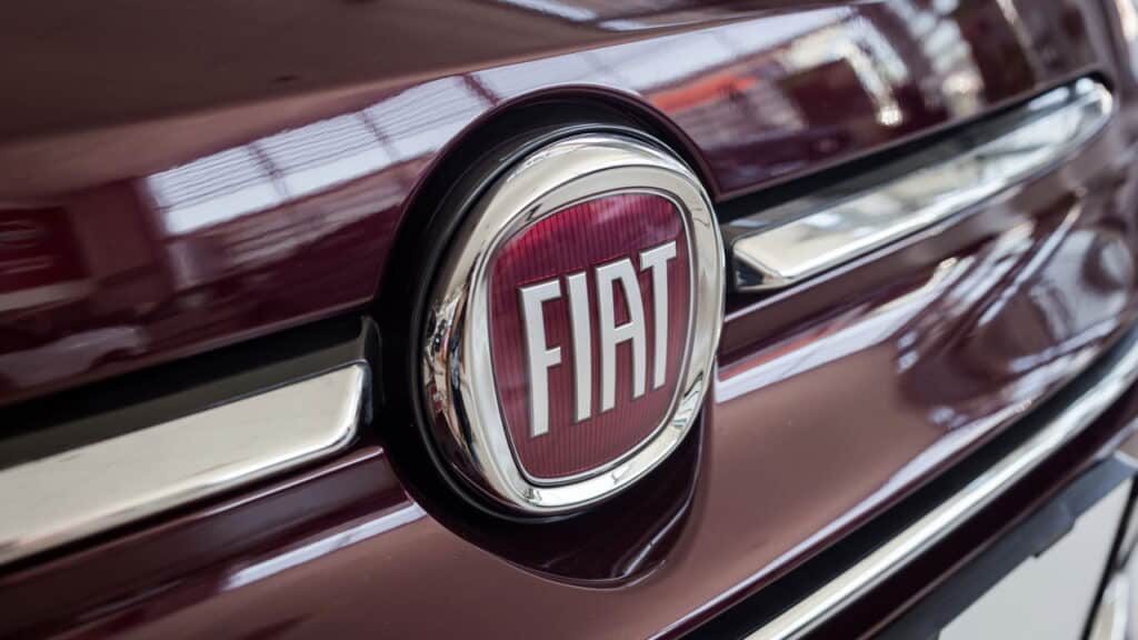 Saiu a lista dos 10 carros mais econômicos do Brasil em 2025!