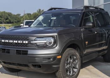 Os 10 carros flex mais econômicos do Brasil para economizar em 2025!