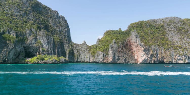 A ilha mais remota da Terra é quase impossível de chegar!