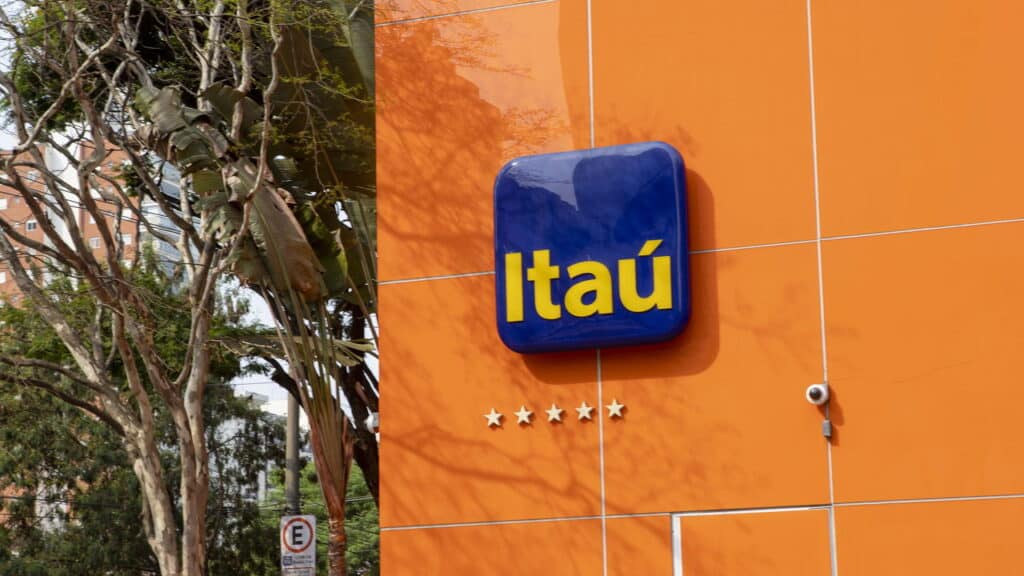 Fim do banco Itaú deixa mais de 20 mil clientes de Salvador sem atendimento