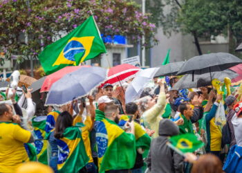 Quem se pronunciará na manifestação pró-anistia deste domingo?