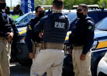 PRF emite comunicado geral para motoristas com CNH em todo o Brasil!