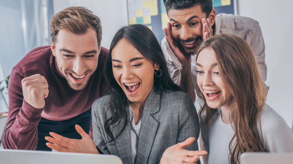 Mudança nas leis trabalhistas alegra quem trabalha nos domingos e feriados!