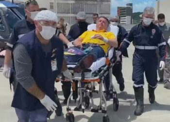 Bolsonaro será transferido em UTI aérea para Brasília