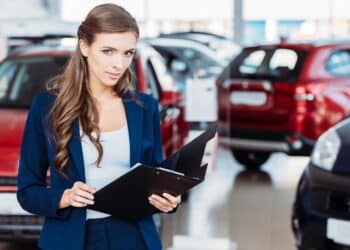 Saiu a lista dos 10 carros mais baratos do Brasil em 2025!