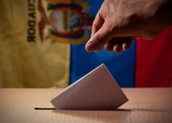 Eleição presidencial acirrada acontece hoje no Equador