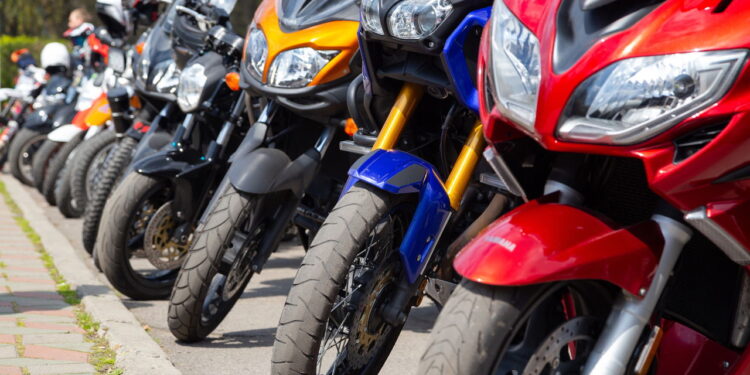 Mais de 100 mil moto foram produzidas no Brasil apenas em março!