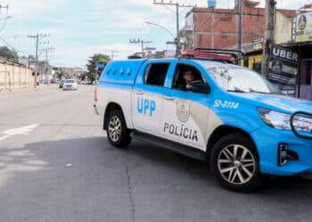 Operação Desfaçatez: Trio preso por planejar ataque online a morador de rua