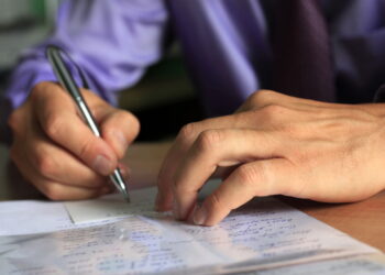 Quem pode pedir isenção na taxa de concursos públicos e como fazer isso do jeito certo