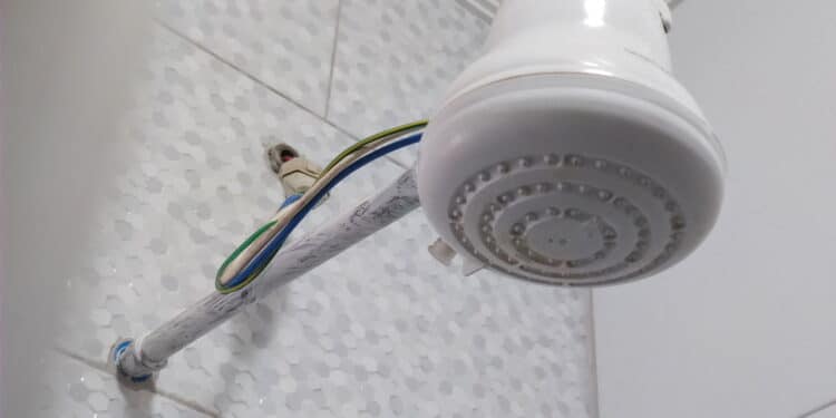 Conta de luz mais barata: nova alternativa ao chuveiro elétrico promete mais conforto e economia