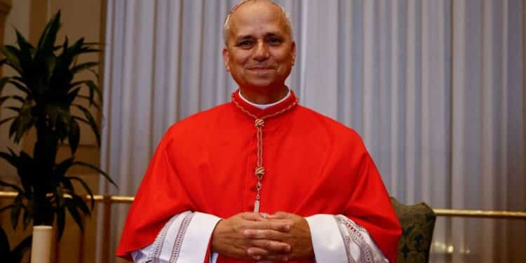 Papa Leão XIV surpreende e vai na contramão de Francisco em seu primeiro ato; entenda