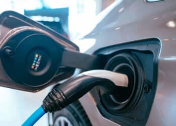 Carro elétrico ou híbrido? Saiba as diferenças e qual modelo realmente vale a pena para você