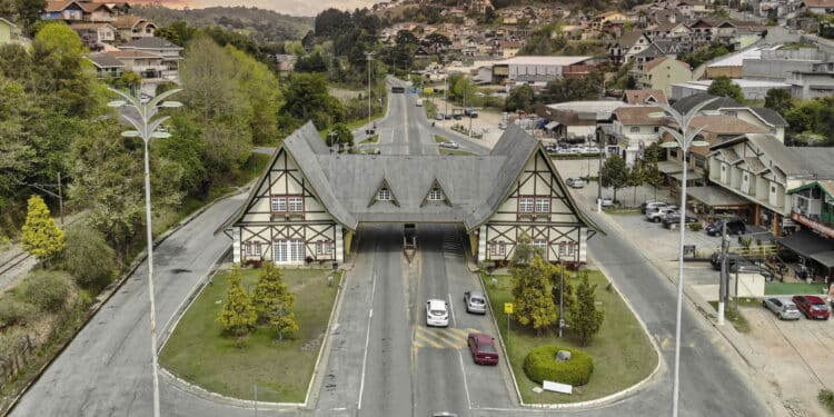 Campos do Jordão aprova nova taxa diária para turistas, veja valores