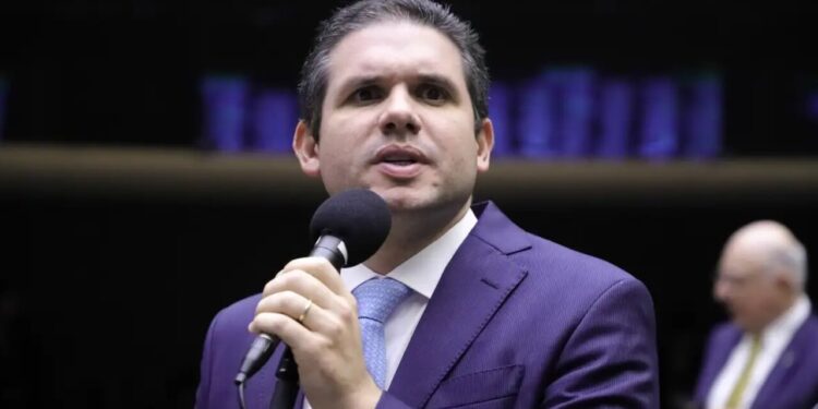 STF: Motta tenta impedir CPI do INSS proposta por Nikolas