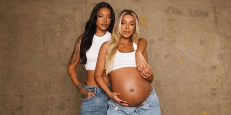 Ludmilla emociona fãs ao revelar primeira foto do parto de Zuri em momento inesquecível