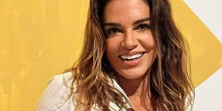 Atriz sofre grave acidente ao ser atropelada pelo próprio carro