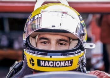 Carro histórico de Ayrton Senna usado na 1ª vitória no Brasil vai a leilão com preço surpreendente