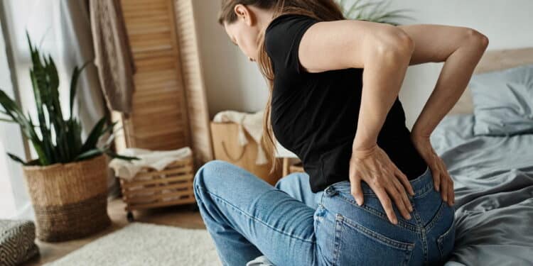 Conheça o exercício simples que 'derrete' gordura, define o abdômen e transforma sua postura