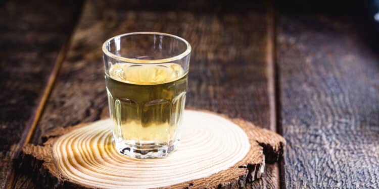 Cachaça brasileira desbanca rivais e é eleita a melhor do mundo