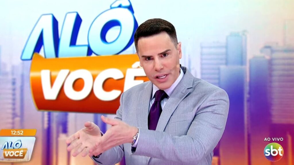 Climão na TV: Felipeh Campos enfrenta delegada em bate-boca ao vivo; veja