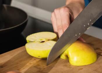 Emagrecimento: você nunca mais vai dormir sem comer essa fruta se souber o que ela faz no seu corpo