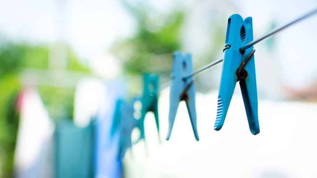 Adeus, secadora: veja o truque holandês que seca roupas rápido até no frio