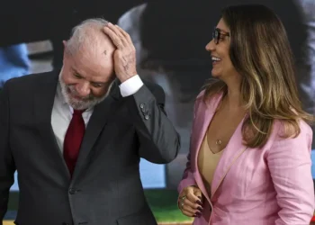 Janja prepara terreno em Moscou para encontro de Lula na Rússia