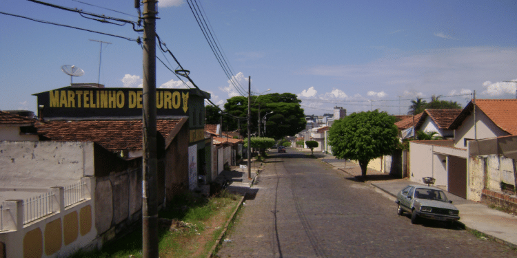 Saiu a lista das cidades brasileiras com o menor custo de vida em 2025!