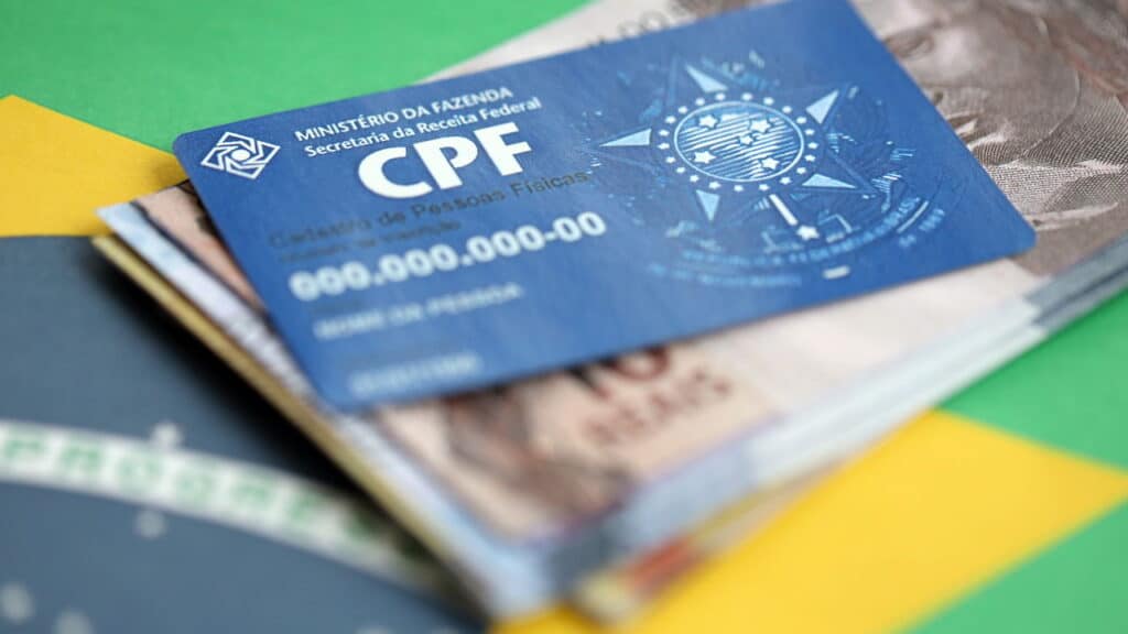 Receita federal emite alerta para todos os brasileiros sobre o novo golpe do CPF em 2025!