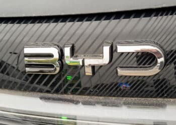 BYD rompe tradição no Japão com novo mini elétrico!