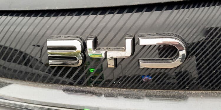 BYD rompe tradição no Japão com novo mini elétrico!