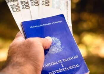 Fim de 1h de almoço com lei trabalhista vigente gera polemica entre trabalhadores !