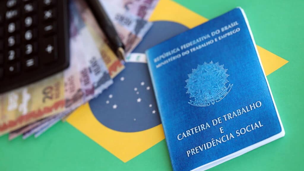 Fim de 1h de almoço com lei trabalhista vigente gera polemica entre trabalhadores !