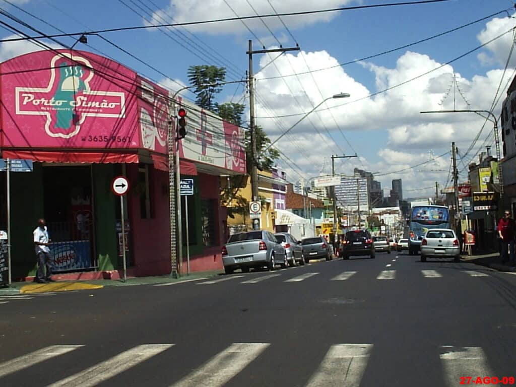 Brasileiros estão se mudando para essa cidade perto de São Paulo pela qualidade de vida!