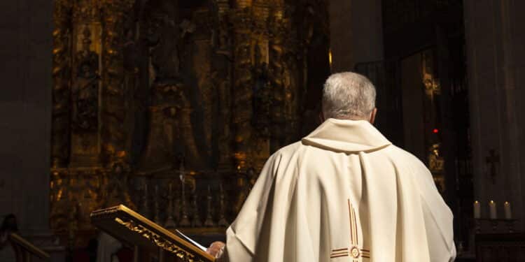 Corpus Christi será feriado em 17 capitais e deve movimentar o país!