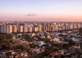 Pessoas estão se mudando para essa cidade por ser a que mais tem arvores e natureza no Brasil!