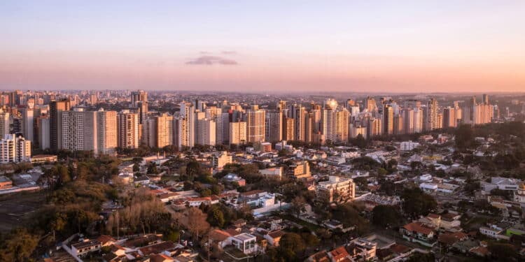 Pessoas estão se mudando para essa cidade por ser a que mais tem arvores e natureza no Brasil!
